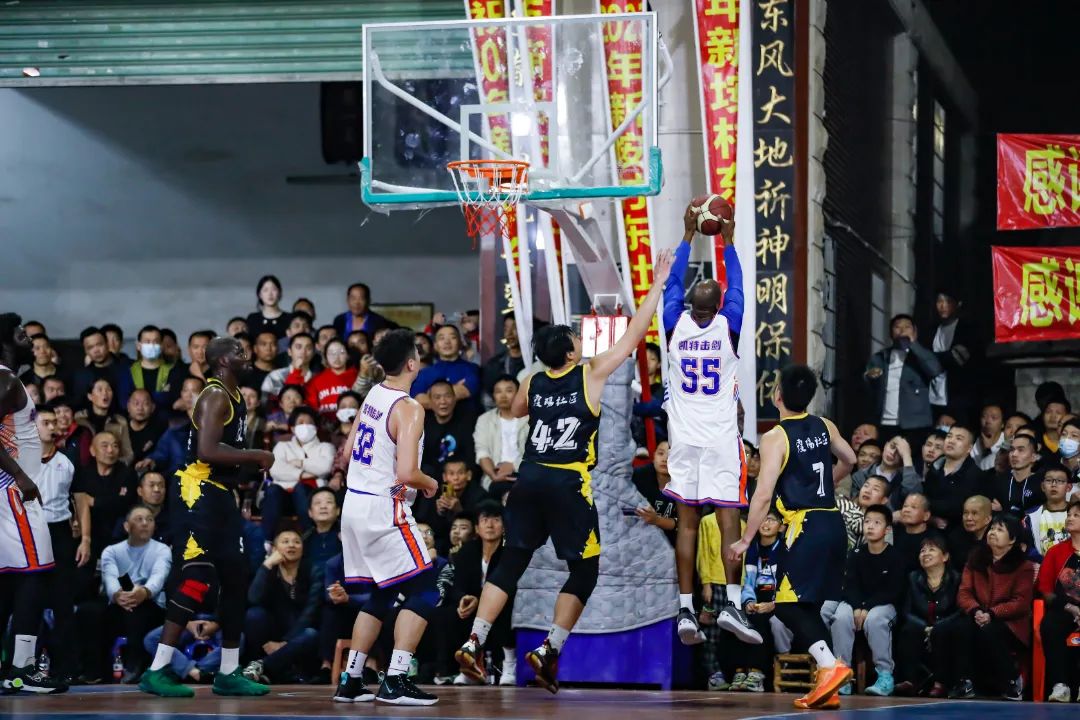 对比的是李 对比的是李